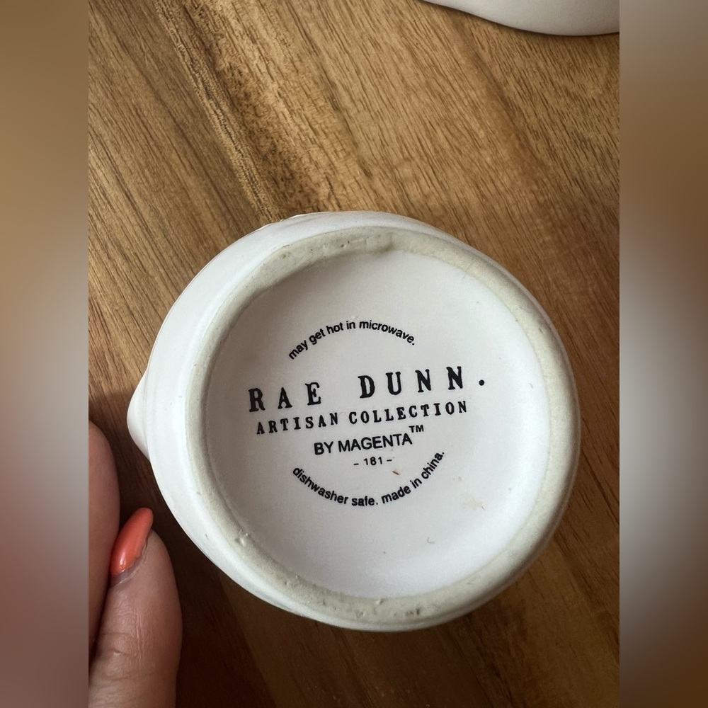 Rae Dunn Artisan Collection 2024 Blue Bunny Sketch Easter Measuring Cups - Picture 11 of 13
